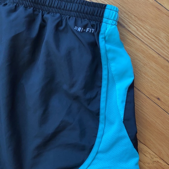 Nike Dri-Fit Running Shorts - Picture 7 of 8